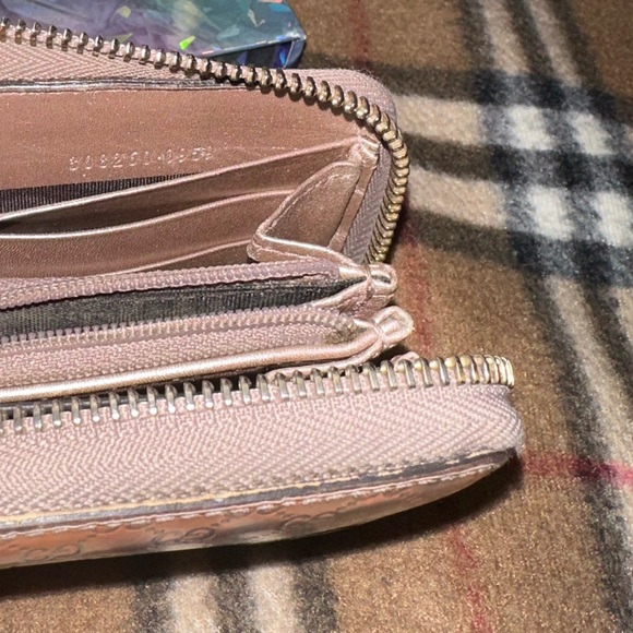 ✨Guccissima logo patent leather zippy wallet - Picture 8 of 8